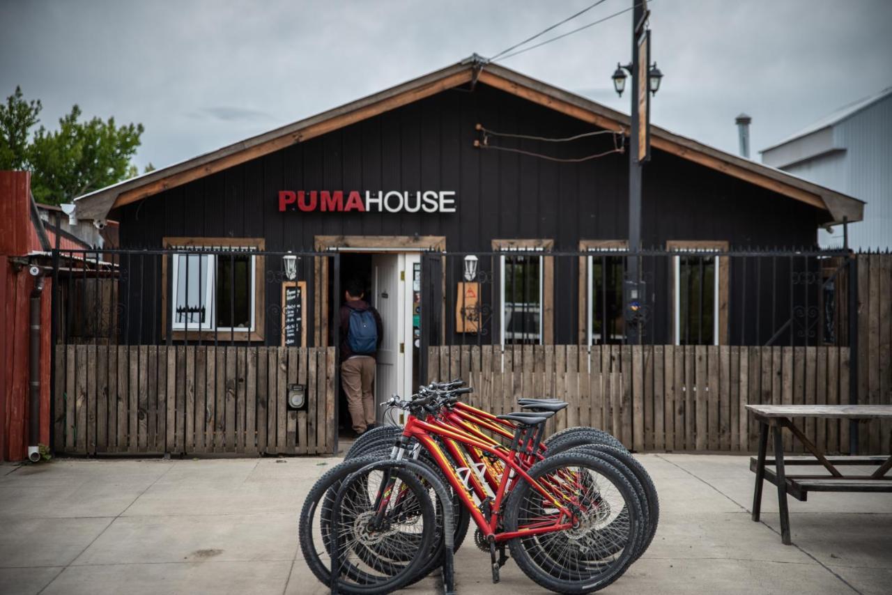 Puma House Hostel Puerto Natales Kültér fotó